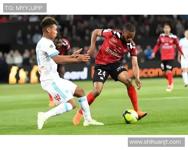 甘冈与巴黎比赛后数据分析揭示双方表现差异与战术调整 甘冈与巴黎比赛后数据分析揭示双方表现差异与战术调整